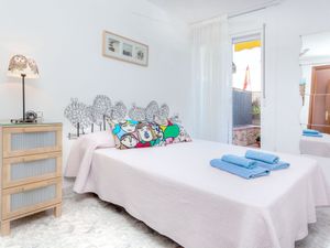 23844328-Ferienwohnung-4-Lloret de Mar-300x225-4