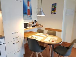 23541129-Ferienwohnung-3-Lobbe (Rügen)-300x225-4