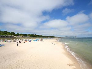 23070965-Ferienwohnung-2-Lobbe (Rügen)-300x225-1