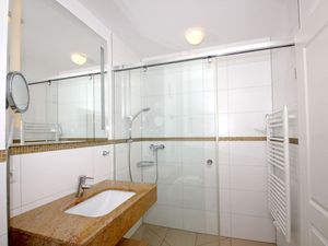 23067919-Ferienwohnung-2-Lobbe (Rügen)-300x225-5