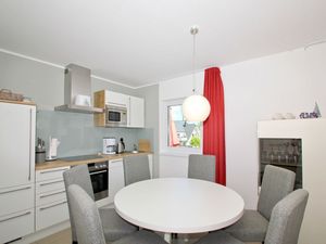 23067521-Ferienwohnung-6-Lobbe (Rügen)-300x225-5