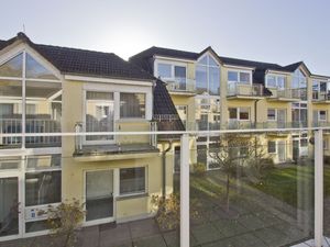 23957268-Ferienwohnung-4-Lobbe (Rügen)-300x225-3