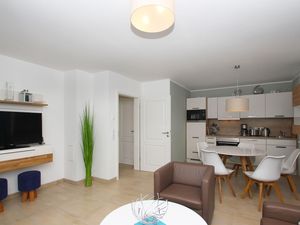 23957094-Ferienwohnung-4-Lobbe (Rügen)-300x225-5