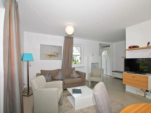 23957101-Ferienwohnung-4-Lobbe (Rügen)-300x225-5