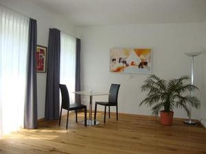 18727026-Ferienwohnung-2-Locarno-300x225-3