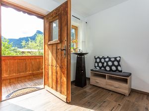 23313821-Ferienwohnung-6-Lofer-300x225-2