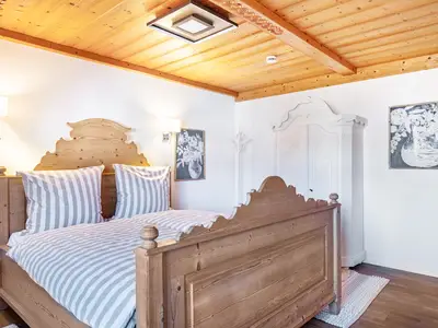BEDROOM, INSIDE