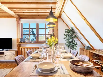 Photo, INSIDE, OUTSIDE