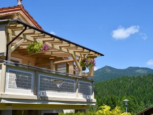 überdachte Terrasse