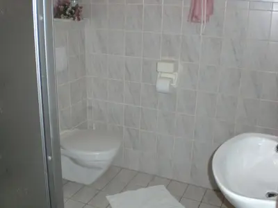 Dusche mit WC UG