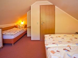 23975646-Ferienwohnung-2-Lohme (Rügen)-300x225-5