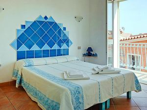 23292450-Ferienwohnung-4-Loiri Porto San Paolo-300x225-5