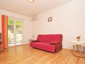 23721239-Ferienwohnung-4-Lokva Rogoznica-300x225-2