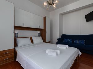 18322289-Ferienwohnung-4-Lokva Rogoznica-300x225-5