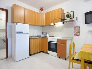 19308166-Ferienwohnung-4-Lokva Rogoznica-300x225-5