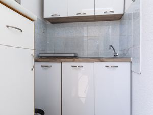 22956913-Ferienwohnung-3-Lokva Rogoznica-300x225-2