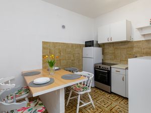 22956897-Ferienwohnung-4-Lokva Rogoznica-300x225-1