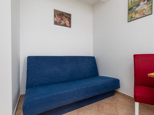 24017642-Ferienwohnung-3-Lokva Rogoznica-300x225-2