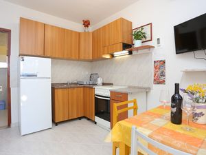 23926998-Ferienwohnung-4-Lokva Rogoznica-300x225-4