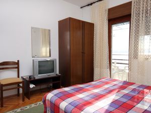 23927998-Ferienwohnung-4-Lokva Rogoznica-300x225-4