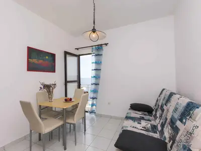 Ferienwohnung für 4 Personen (40 m²) in Lokva Rogoznica 5/10