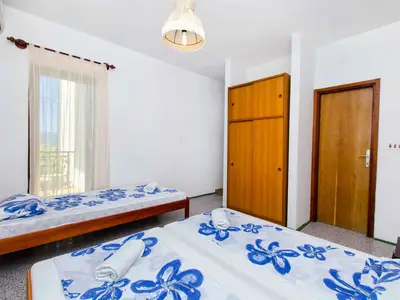 Ferienwohnung für 3 Personen (20 m²) in Lokva Rogoznica 2/10