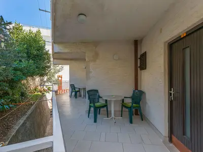 Ferienwohnung für 2 Personen (20 m²) in Lokva Rogoznica 4/10
