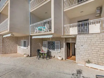 Ferienwohnung für 2 Personen (20 m²) in Lokva Rogoznica 8/10
