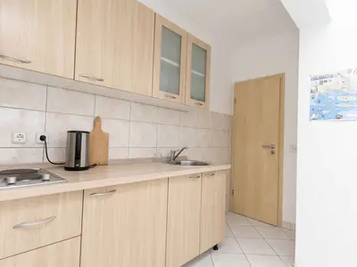 Ferienwohnung für 4 Personen (35 m²) in Lokva Rogoznica 6/10