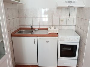 24058319-Ferienwohnung-6-Lokva Rogoznica-300x225-5