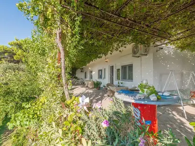 Ferienwohnung für 2 Personen (24 m²) in Lokva Rogoznica 2/10