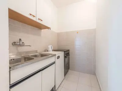 Ferienwohnung für 2 Personen (24 m²) in Lokva Rogoznica 7/10
