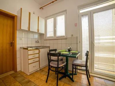 Ferienwohnung für 3 Personen (35 m²) in Lokva Rogoznica 8/10