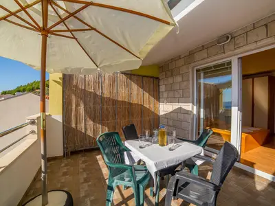Ferienwohnung für 4 Personen (44 m²) in Lokva Rogoznica 7/10