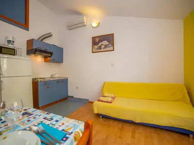 Ferienwohnung für 4 Personen (44 m²) in Lokva Rogoznica 8/10