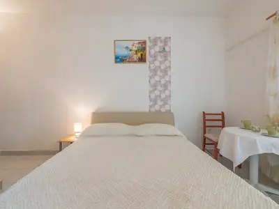 Ferienwohnung für 2 Personen (24 m²) in Lokva Rogoznica 7/10