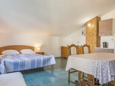 Ferienwohnung für 4 Personen (51 m²) in Lokva Rogoznica 9/10