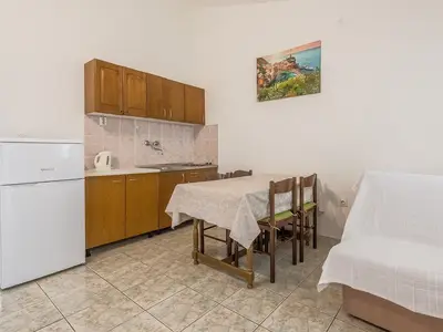 Ferienwohnung für 3 Personen (52 m²) in Lokva Rogoznica 6/10