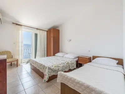 Ferienwohnung für 3 Personen (52 m²) in Lokva Rogoznica 9/10