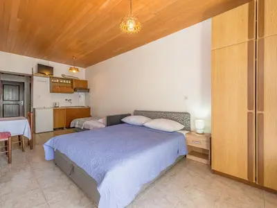 Ferienwohnung für 3 Personen (28 m²) in Lokva Rogoznica 10/10