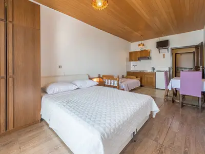 Ferienwohnung für 3 Personen (30 m²) in Lokva Rogoznica 8/10