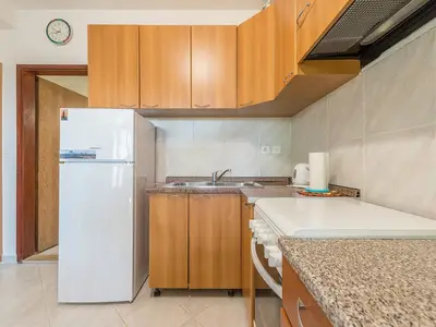 Ferienwohnung für 4 Personen (35 m²) in Lokva Rogoznica 6/10