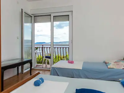 Ferienwohnung für 4 Personen (60 m²) in Lokva Rogoznica 4/10