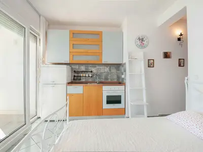 Ferienwohnung für 2 Personen (28 m²) in Lokva Rogoznica 7/10