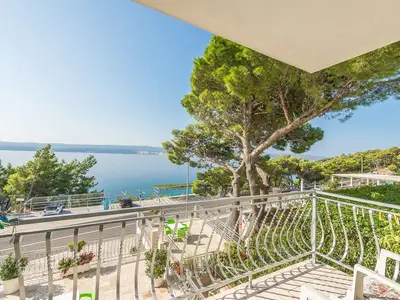 Ferienwohnung für 3 Personen (29 m²) in Lokva Rogoznica 1/10