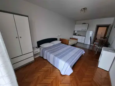 Ferienwohnung für 3 Personen (29 m²) in Lokva Rogoznica 2/10