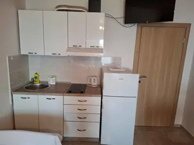 Ferienwohnung für 3 Personen (30 m²) in Lokva Rogoznica 4/10