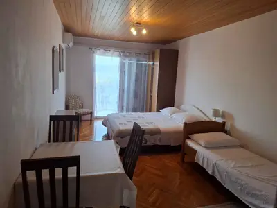 Ferienwohnung für 3 Personen (30 m²) in Lokva Rogoznica 5/10