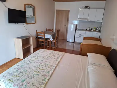 Ferienwohnung für 3 Personen (28 m²) in Lokva Rogoznica 7/10
