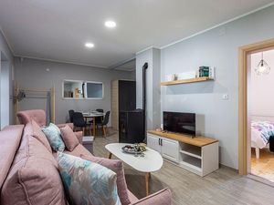 Ferienwohnung für 3 Personen (56 m²) in Lokve